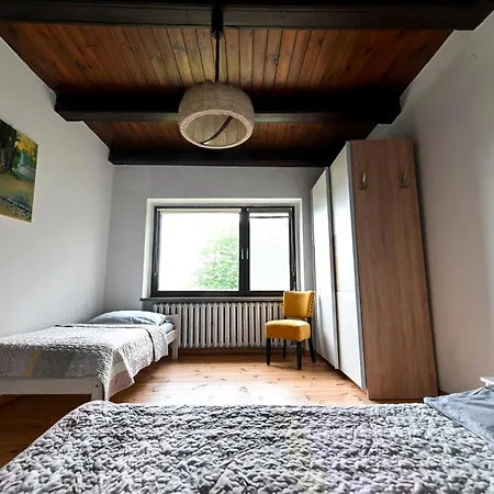 Rzeczna 4 *