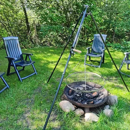Rzeczna 4 * Tuczno (Walcz)